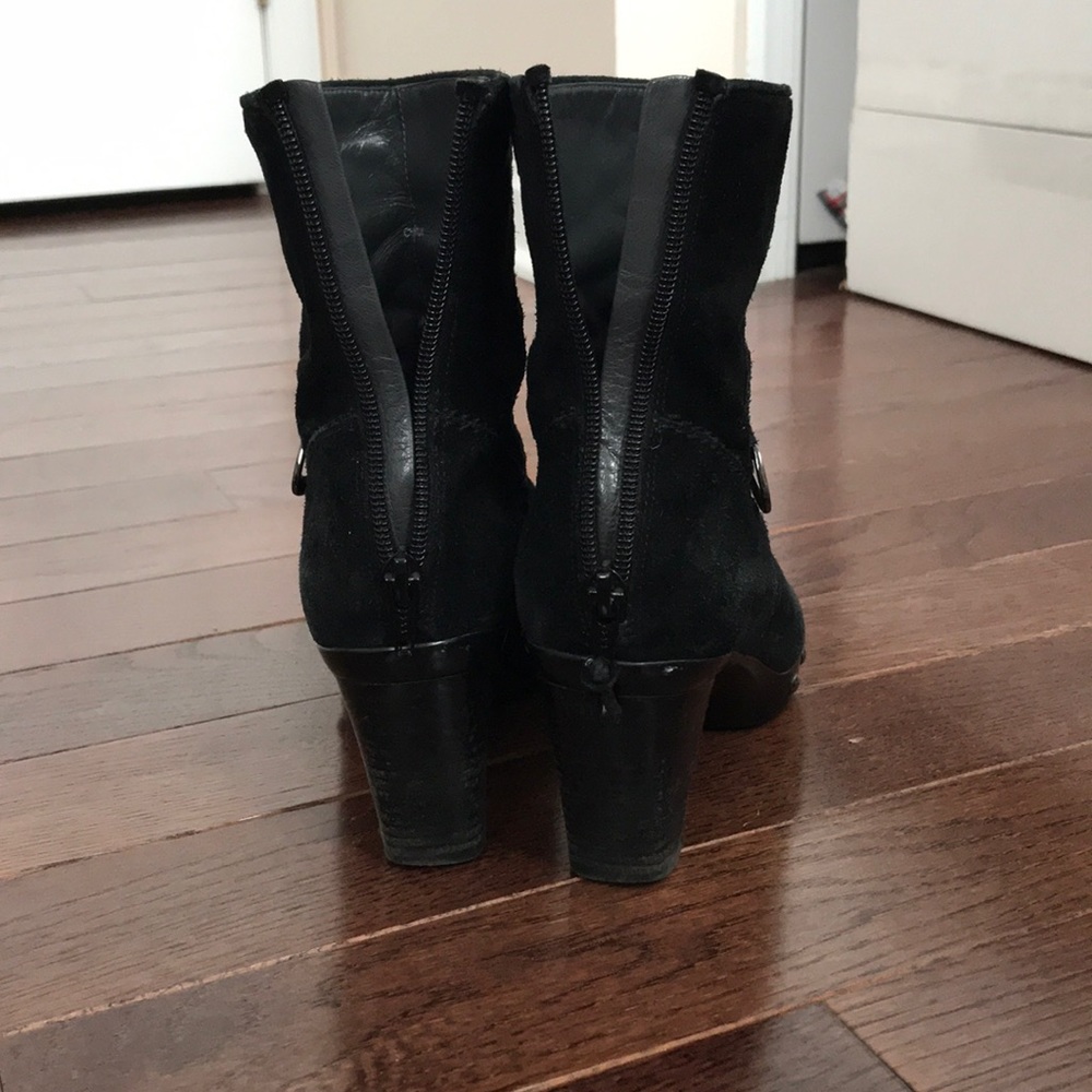 Stuart Weitzman Booties - Picture 2 of 5
